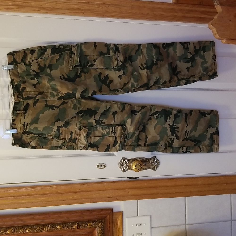 Levi's Camo Cargo Pants Men's 32×30.
